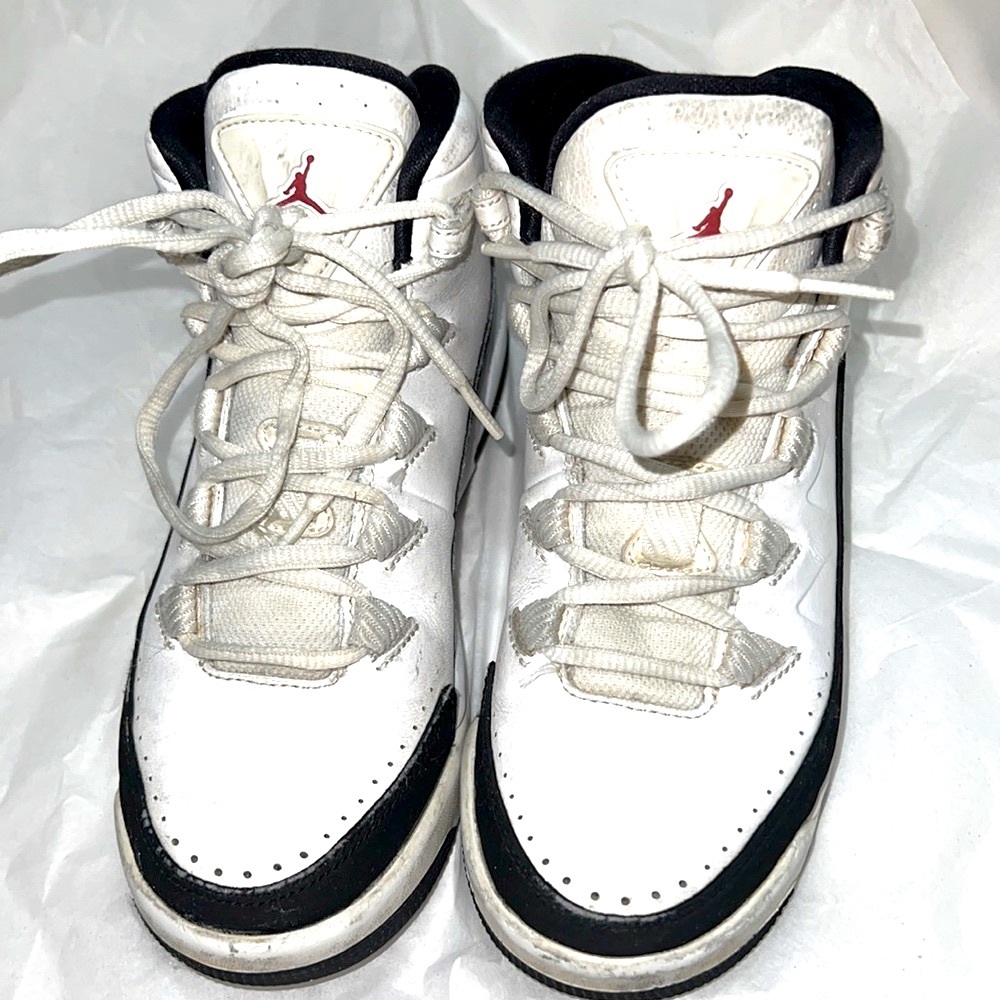 Clear out Sale🎈🎈Kids Jordan basketball Sneakers